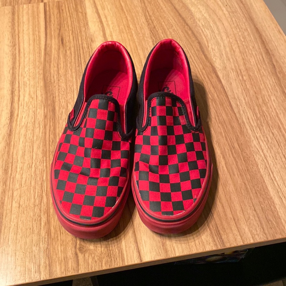 Black and red checkered vans size womens 8 mens 6.5